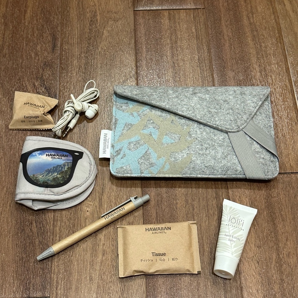 NEW Hawaiian Airlines Noho Home Amenity Kit